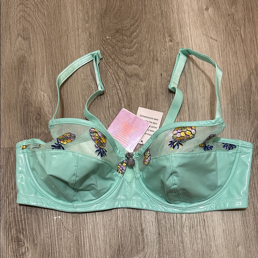 Savage X Fenty Mint Pineapple Embroidered Bra